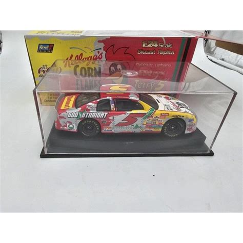 Revell Toys 998 Revell Terry Labonte 5 Kelloggs Corn Flakes 124