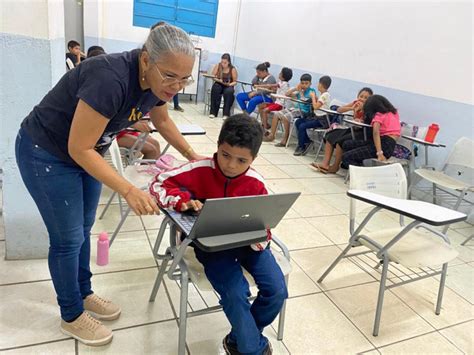 Af Vida And Sociedade Empresa Multinacional Realiza Programa De