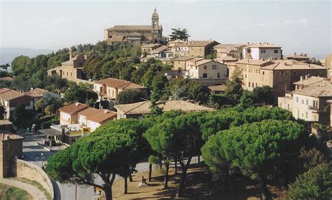 Tuscany Region Pictures Of Montalcino