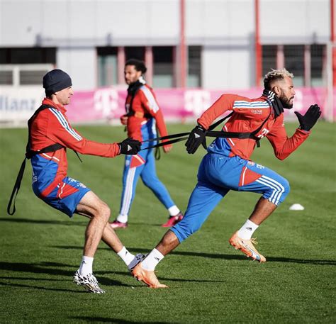 Choupo Moting de retour à lentrainement collectif avec le Bayern Munich