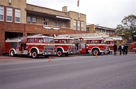 South Australian Metropolitan Fire Service Fire Engines Ou Flickr