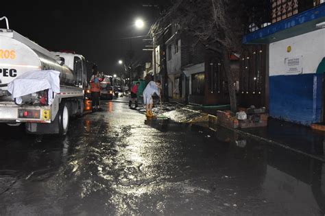 Autoridades desalojan agua de lluvia que ocasionó anegaciones en 10