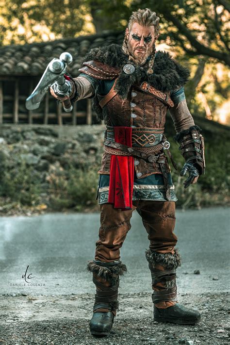 Assassins Creed Valhalla Fã Cria Cosplay Incrível De Eivor Voxel