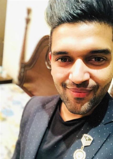 Guru Randhawa Height, Weight, Age, Girlfriend, Family, Facts, Biography