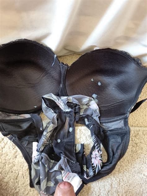 NSFW Cum on pants and bra : r/CumOnBras
