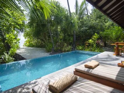 Sunrise/Sunset Deluxe Beach Pool Villa | Maldives Exclusive