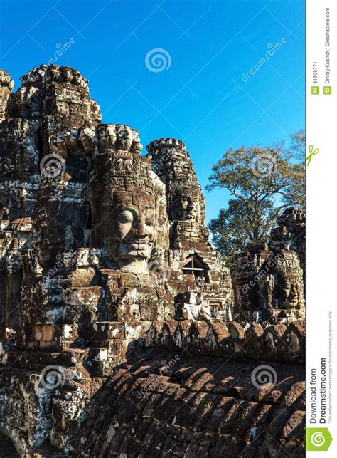 Caras Del Templo Antiguo De Bayon En Angkor Wat Imagen De Archivo