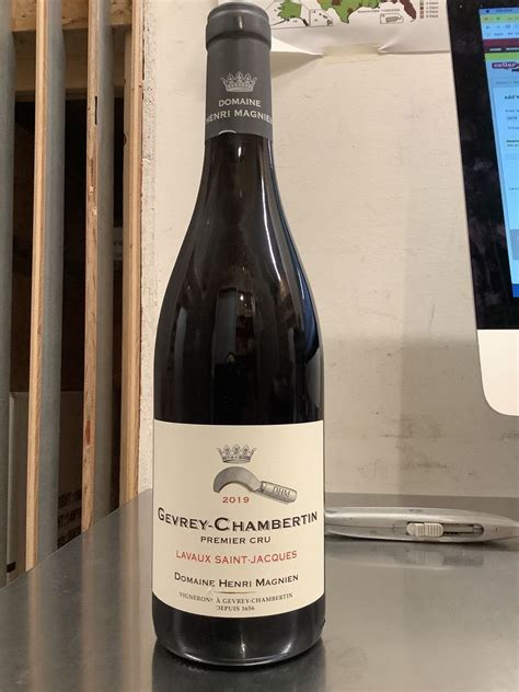 2019 Henri Magnien Gevrey Chambertin 1er Cru Lavaux St Jacques France