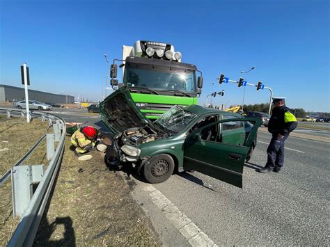 Wypadek na obwodnicy północnej Opola Są utrudnienia w ruchu Radio Opole