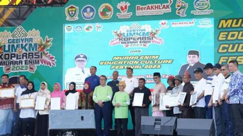 Pj Bupati Muara Enim Resmikan Gebyar Umkm Dan Festival Tari Budaya