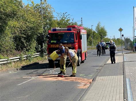 Unfall In Bornheim Polizei Sucht Weiter Nach Geflohenem Motorradfahrer