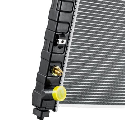 2262 Radiator Fits 1999 2004 2000 Jeep Grand Cherokee 4 0l L6 Only Ebay