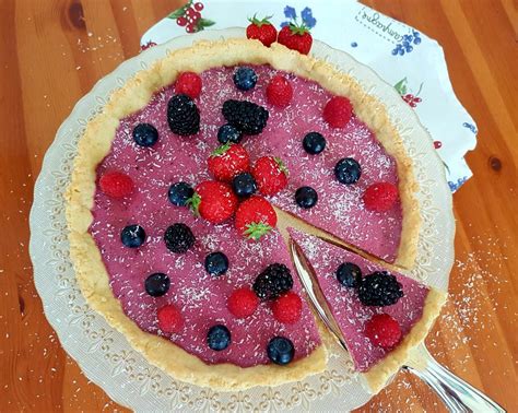 Crostata Alla Crema Di Cocco E Frutti Di Bosco Una Pizza Per Amica