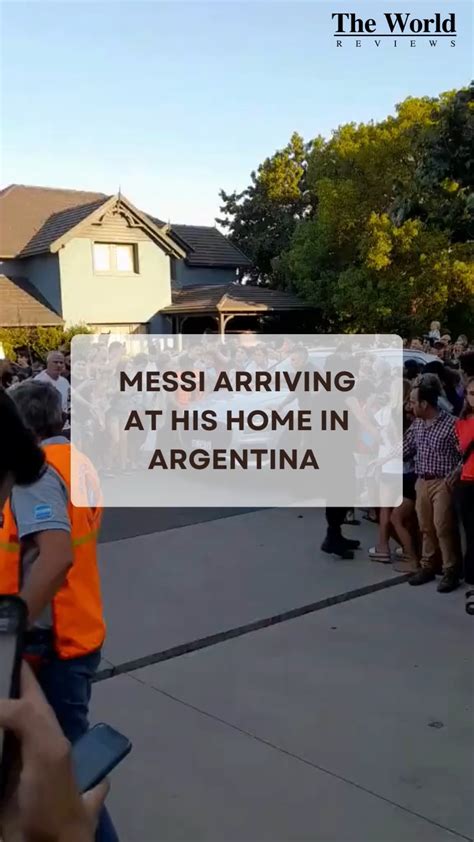 This is how Leo Messi arrived at his home in Rosario, Argentina! 🚨🐐 : r ...