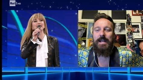 Il Cantante Mascherato La Frase Di Facchinetti Che Fa Tremare Milly