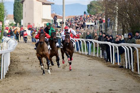 Il Palio Di Buti Manifestazione Folkloristica Nel Comune Di Buti