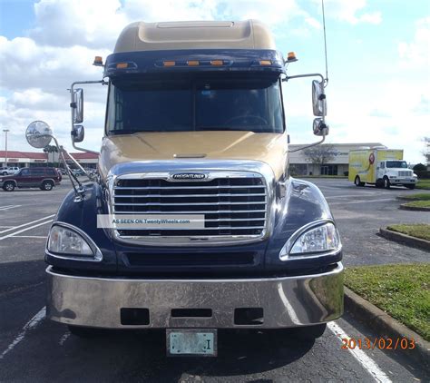 2006 Freightliner Columbia 120