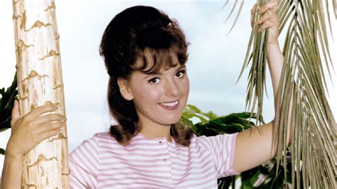 Gilligans Island Actress Dawn Wells Dies At 82