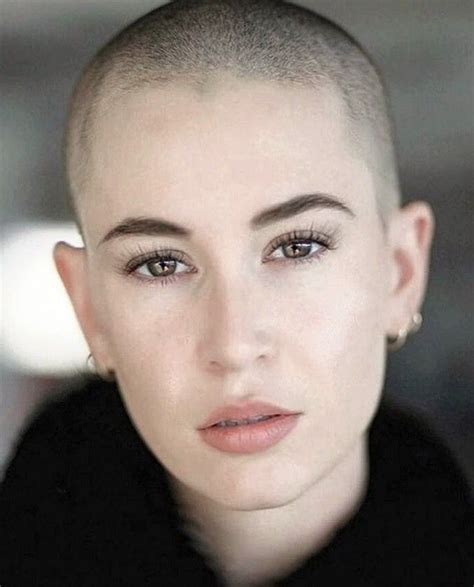 Pin By Lee S On Hair Dare Feminine Buzzcuts Super Short Hair Shaved