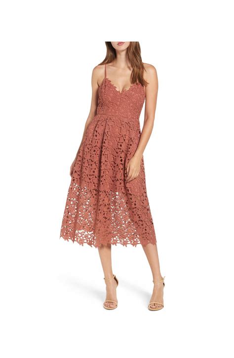 Astr The Label Lace Midi Dress Nordstrom Dresses To Wear To A