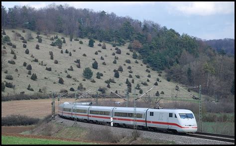 DIeser ICE 1 war am 12 April 2008 auf der Fahrt von München Hbf nach