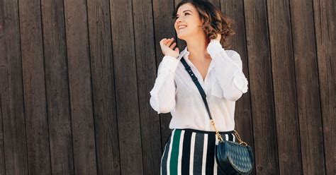 7 Timeless Handbag Designs Thatll Always Be In Fashion Slbag