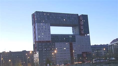 Sanchinarro Con Su Donut Tiene El Edificio Más Raro De Madrid