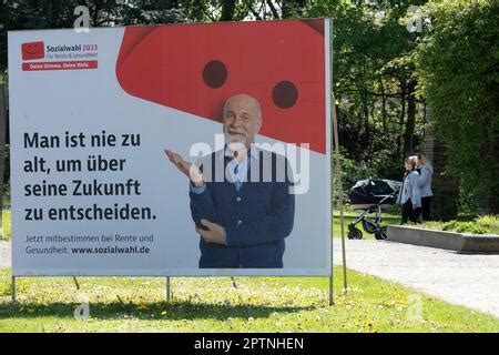 Ein Gro Es Poster Als Aufruf Zur Wahl Der Sozialwahlen Am Mai