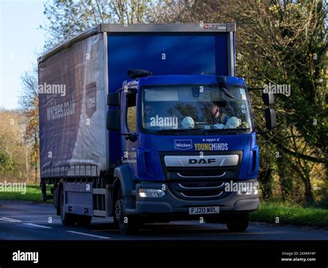 Truck Lorry Logistics Trucks Fotos Und Bildmaterial In Hoher