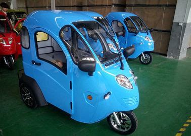 Passenger Seat Roof Covered Electric Bike , 800 W Enclosed 3 Wheel Motorcycle