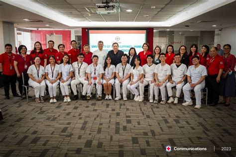 PH Red Cross Sponsors 12 UP College Of Medicine Students