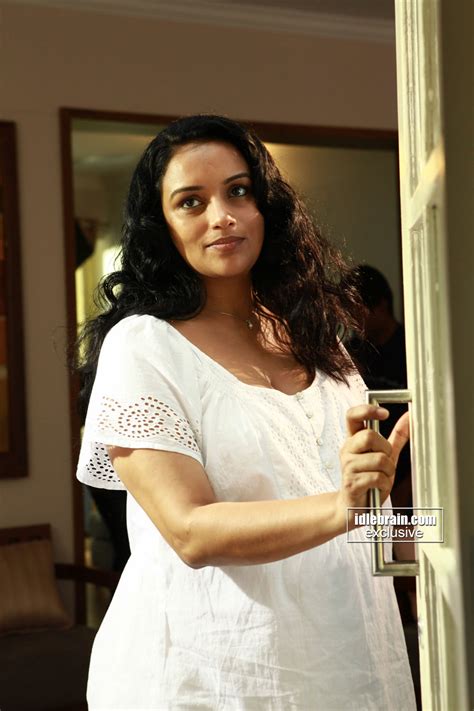 Shweta Menon Photo Gallery Telugu Cinema Actress