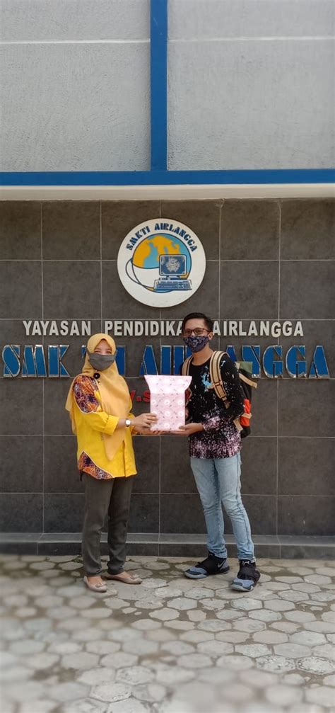 Smk Ti Airlangga Samarinda Penyerahan Hadiah Lomba Poster Memperingati