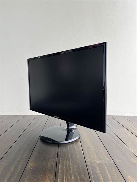 Samsung 24 Inch Fhd Led Sf350 Monitor Computers And Tech Parts And Accessories Monitor Screens On