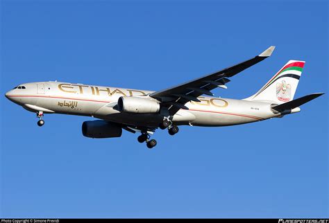 A Dcb Etihad Airways Airbus A F Photo By Simone Previdi Id