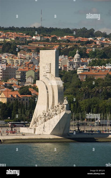 Monument To Henry The Navigator Hi Res Stock Photography And Images Alamy