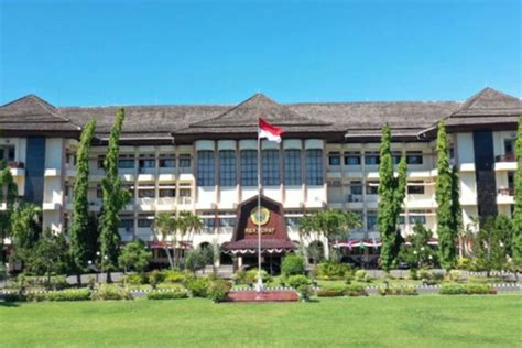 Ini Universitas Terbaik Di Mataram Yang Raih Peringkat Dunia Cek