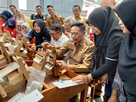 Diikuti Peserta Pj Wali Kota Malang Buka Pelatihan Melinting