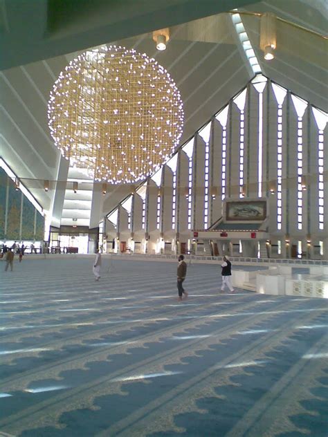 Faisal Masjid Inside