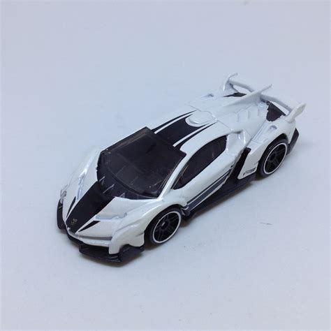 JULIAN S HOT WHEELS BLOG Lamborghini Veneno Kroger Exclusive HW Exotics