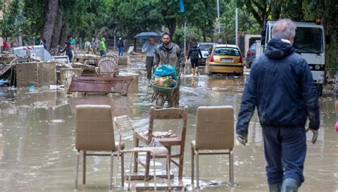 Alluvione In Emilia Romagna Arera Sospende Le Bollette