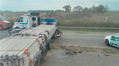 Fatal Accidente En Ruta 12 Tras Impresionante Choque De Un Auto Y Un