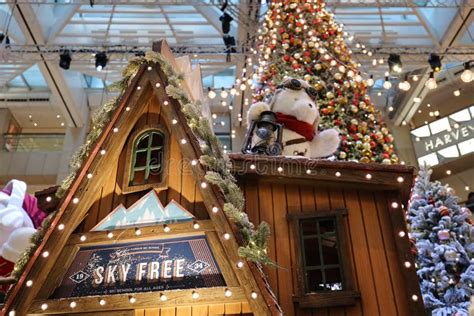 Christmas Decorations At The Landmark Shopping Mall In Hong Kong