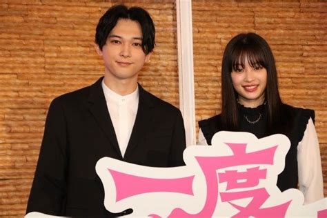 広瀬すずと吉沢亮が『一度死んでみた』のミサで懺悔！その内容とは？｜最新の映画ニュースならmovie Walker Press