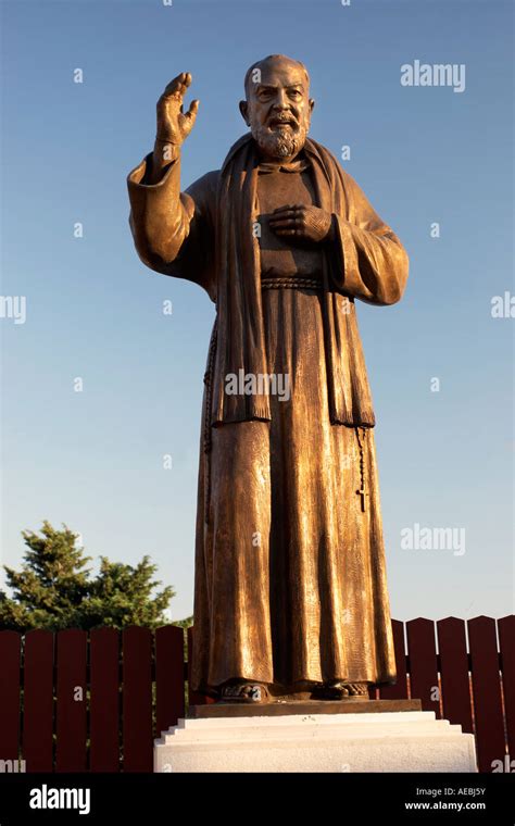 Statue Of Padre Pio Hi Res Stock Photography And Images Alamy