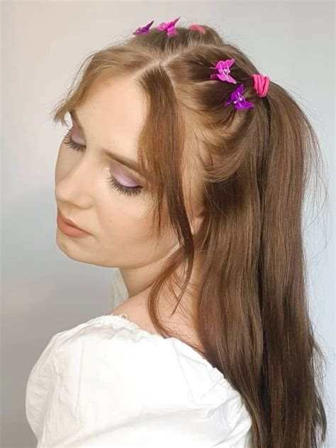 Pin By Ianna Frare On Hair Hair Clips Hairstyles 2000s Hairstyles