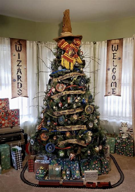 Pin by Lyn Vicik on Harry Potter Party Ideas | Harry potter christmas ...