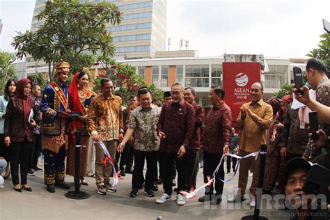 Foto Mendag Zulkifli Hasan Hadiri Satu Hari Bersama Jambi