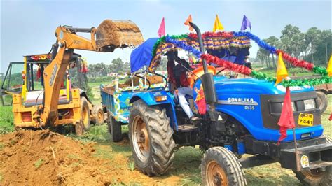 Jcb Cx Fully Backhoe Mud Loading In Sonalika Di Tractor L Jcb Dx L