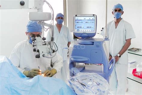 How Much Does RLE Surgery Cost in Delhi? - EyeMantra